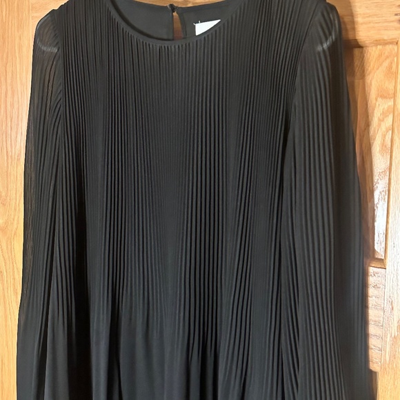 Aritzia - Wilifred Free - Micro Pleated Daydreamer Mini | Size Medium - Picture 4 of 4